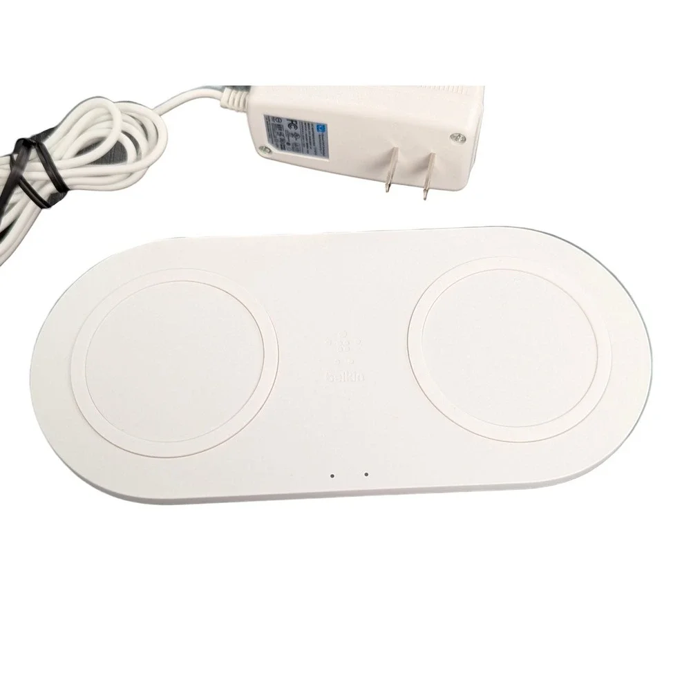 BbU Belkin Boost Charge 10W Wireless Charging Dual Pad -‎ White Used